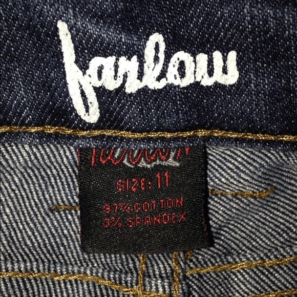 Farlow Jeans! 💙 - Picture 2 of 4